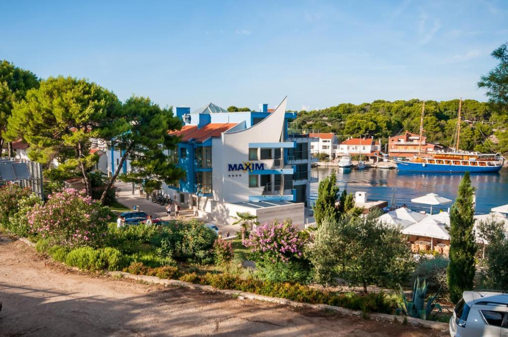 Hotel Maxim Božava Exteriör bild