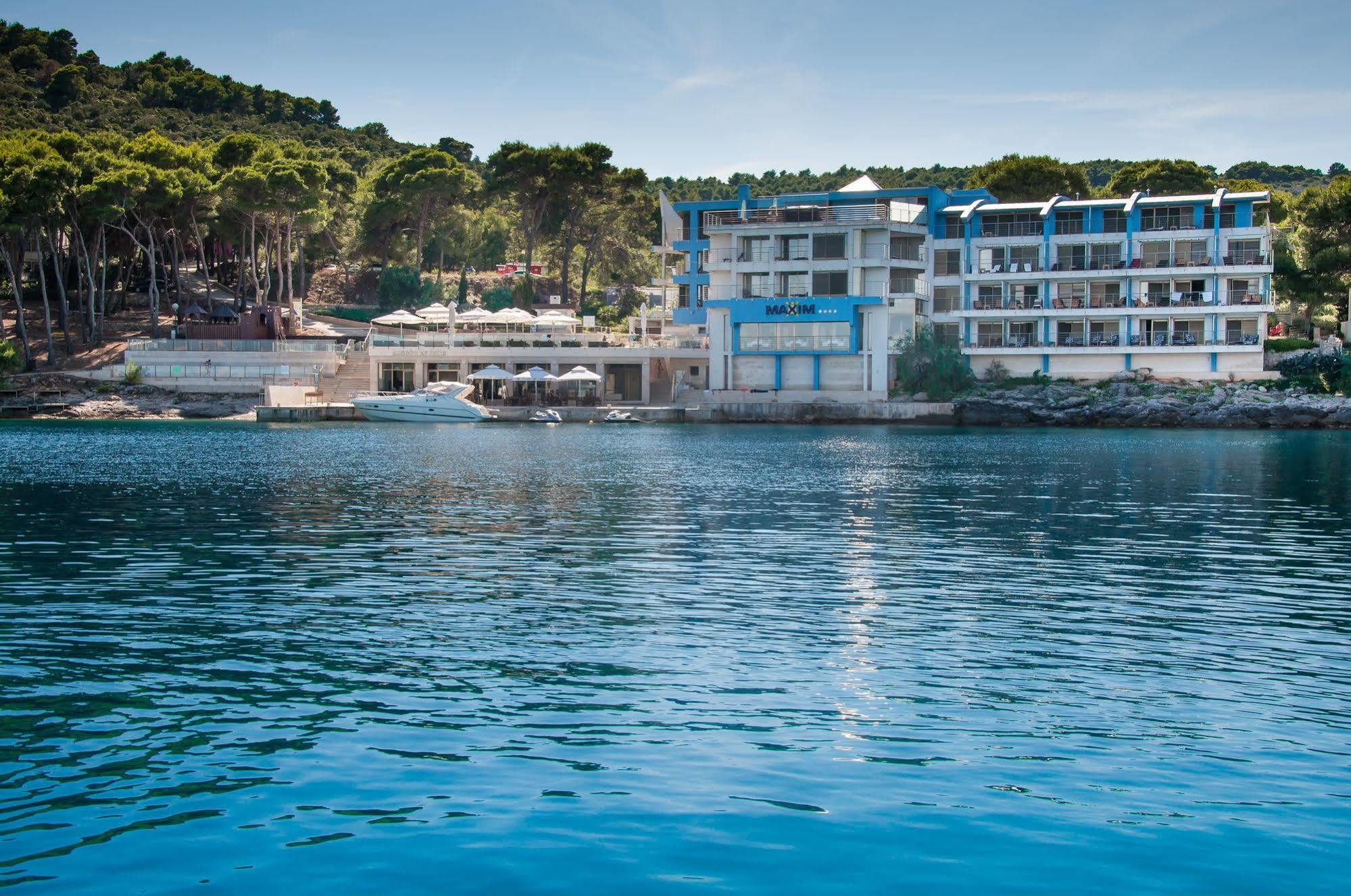 Hotel Maxim Božava Exteriör bild