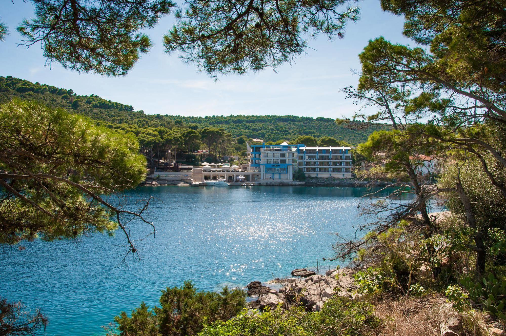 Hotel Maxim Božava Exteriör bild