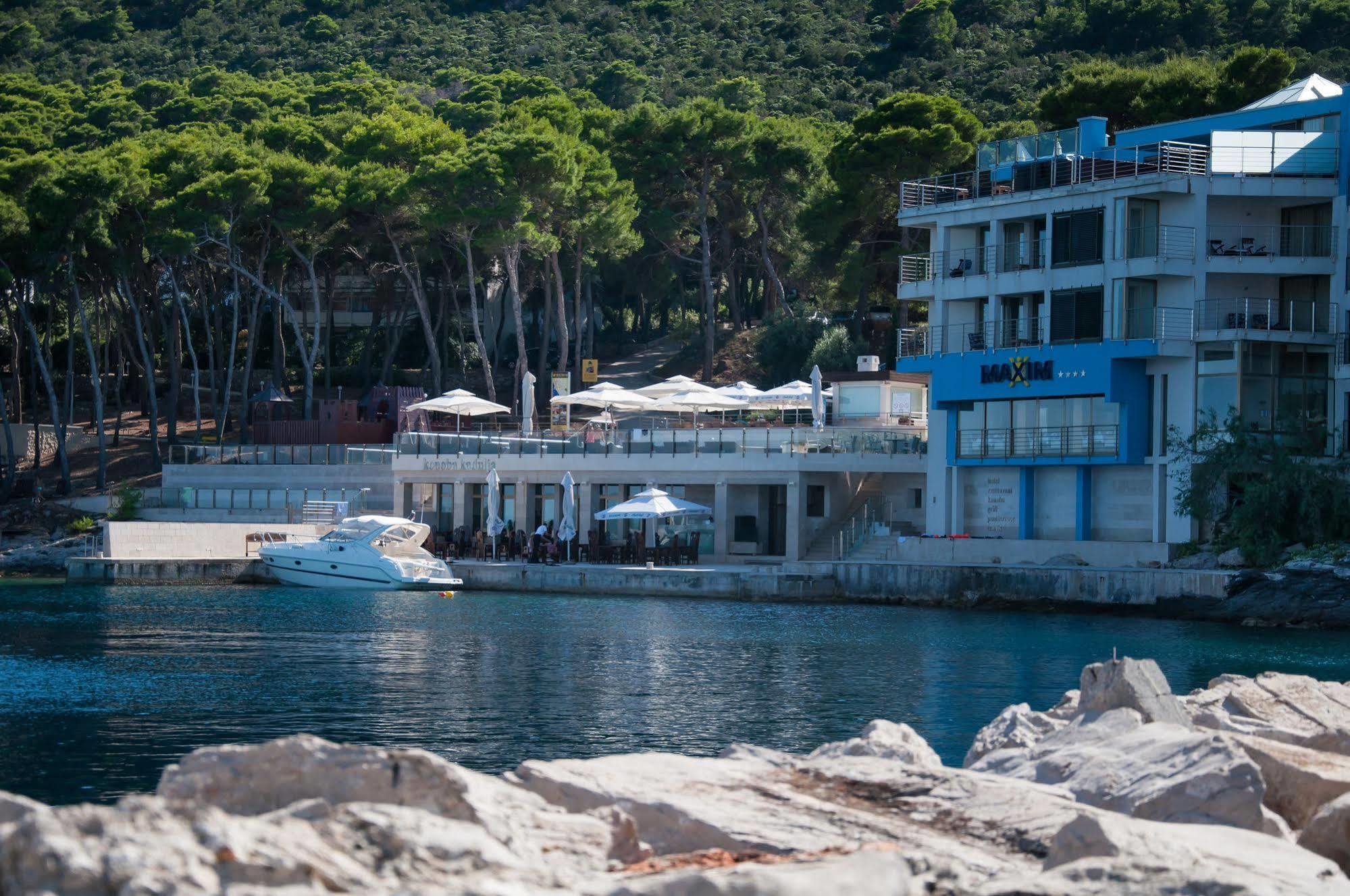 Hotel Maxim Božava Exteriör bild