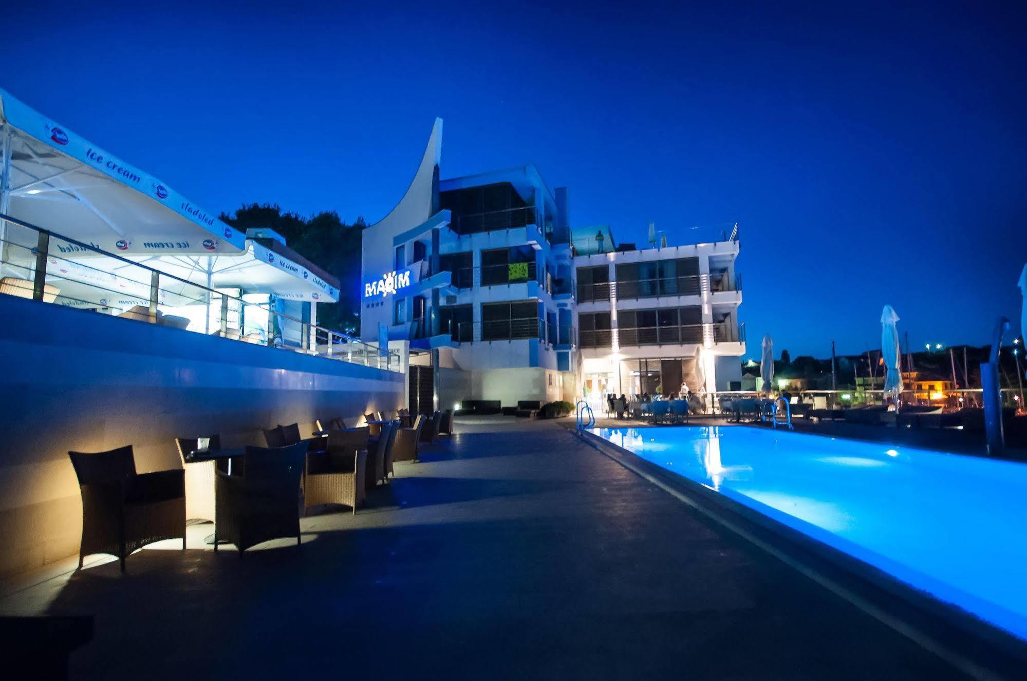 Hotel Maxim Božava Exteriör bild