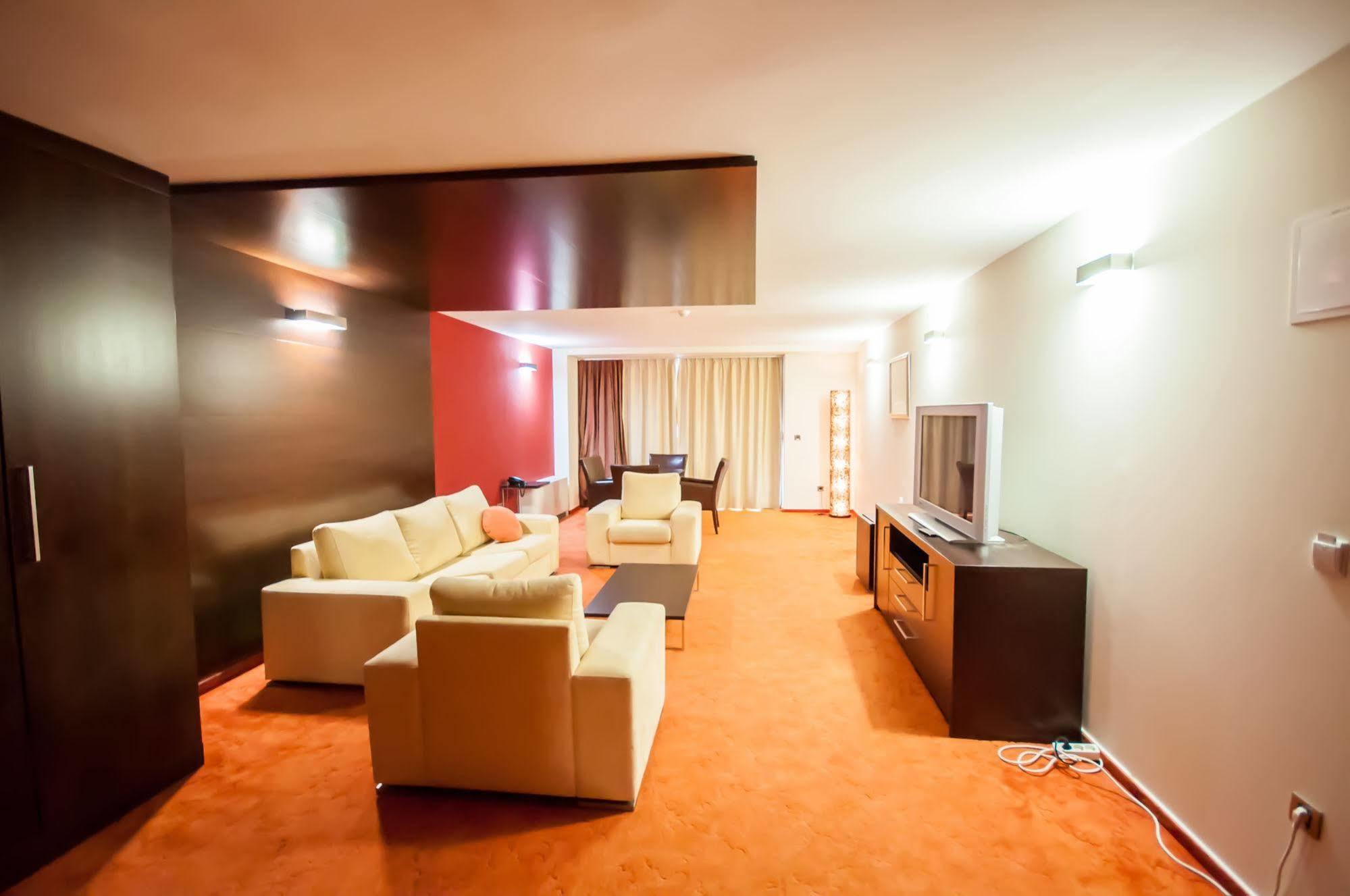 Hotel Maxim Božava Exteriör bild